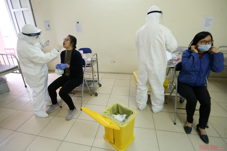 Hà Nội tiến hành xét nghiệm toàn bộ người về từ Hải Dương -1