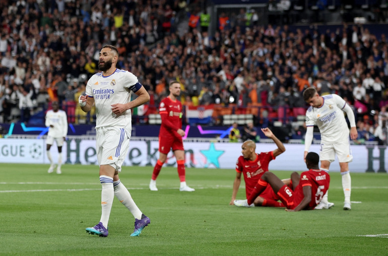 Benzema bị từ chối bàn thắng ở phút 43 sau khi trọng tài tham khảo VAR. Những khoảnh khắc đẹp trong trận chung kết Champions League -0