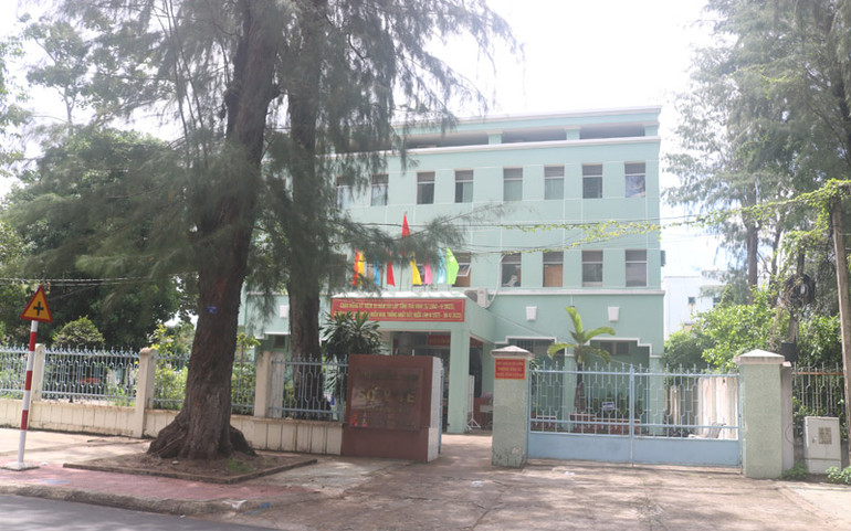 Sở Y tế tỉnh Trà Vinh. Trà Vinh bắt 4 cán bộ Sở Y tế và CDC Trà Vinh -0