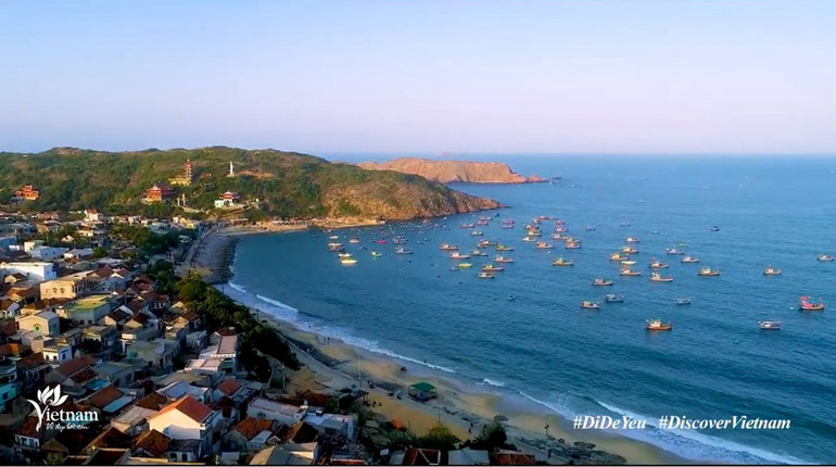 Biển đảo Việt Nam ấn tượng trong clip “Việt Nam: Đi Để Yêu! – Bao la biển gọi” -0