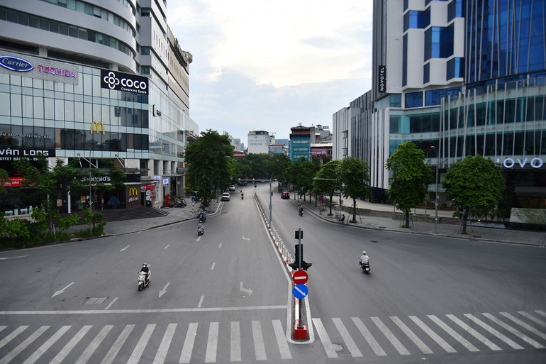 Hà Nội “sống chậm” trong những ngày giãn cách -0