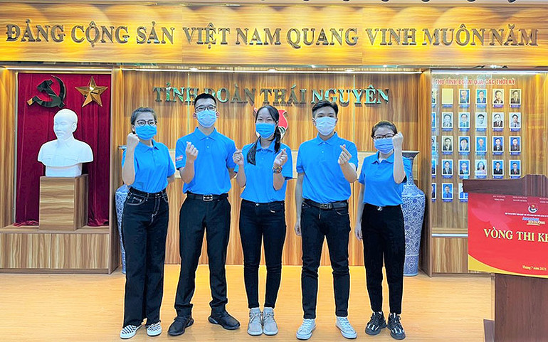 Đội tuyển Tỉnh đoàn Thái Nguyên. Các ứng viên chung kết Hội thi “Ánh sáng soi đường” thi qua màn ảnh nhỏ -0