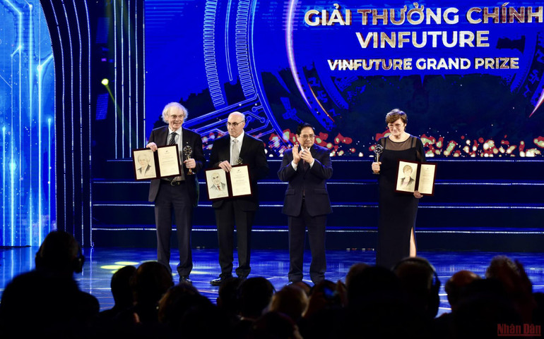 [Ảnh] Những hình ảnh tại lễ trao giải lần thứ nhất Giải thưởng VinFuture -0
