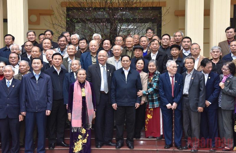 Phát huy truyền thống Thanh Hóa anh hùng; chăm lo Tết cho người lao động -0