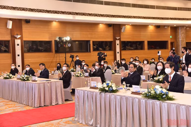 Thay đổi mạnh mẽ việc bảo vệ, chăm sóc, nâng cao sức khỏe học đường -0