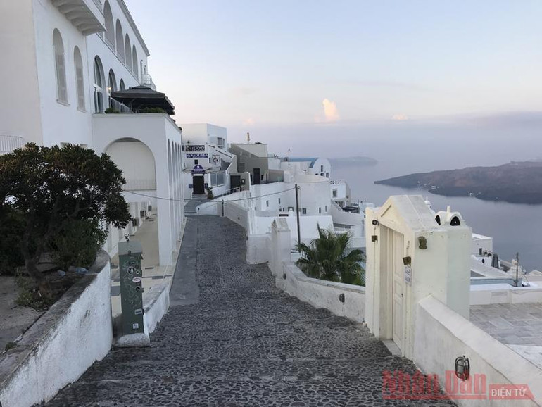 Kỳ 8: Santorini - Lạc lối ở thiên đường -0