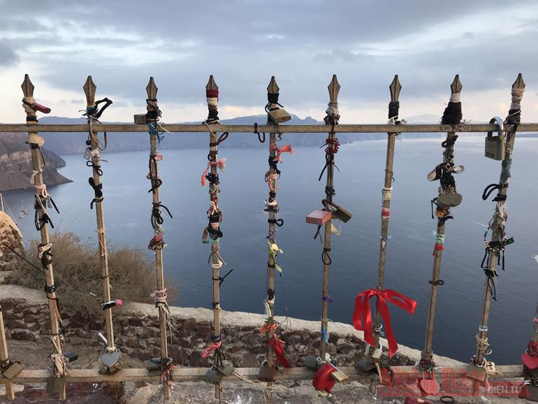 Kỳ 8: Santorini - Lạc lối ở thiên đường -0