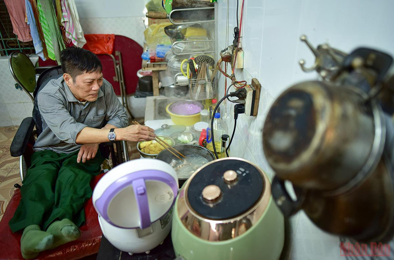 “Mối lương duyên” trong trung tâm điều dưỡng thương bệnh binh -0