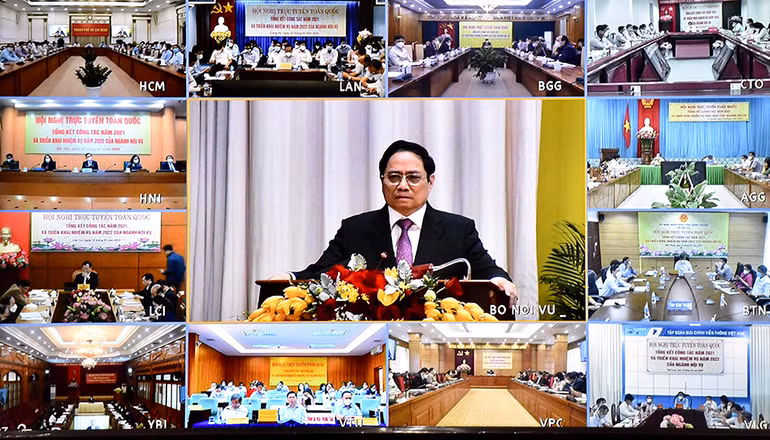 Thủ tướng Pham Mình Chinh dự tổng kết và triển khai nhiệm vụ năm 2021 của Ngành nội vụ -7