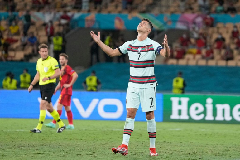 Cận cảnh Bỉ vào tứ kết Euro 2020, Bồ Đào Nha sớm thành cựu vương -0