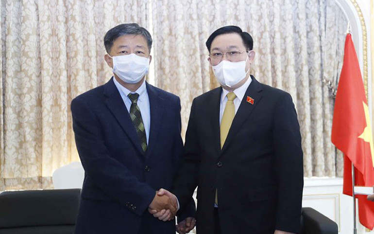 Chủ tịch Quốc hội Vương Đình Huệ tiếp đại diện một số tập đoàn lớn của Hàn Quốc -0