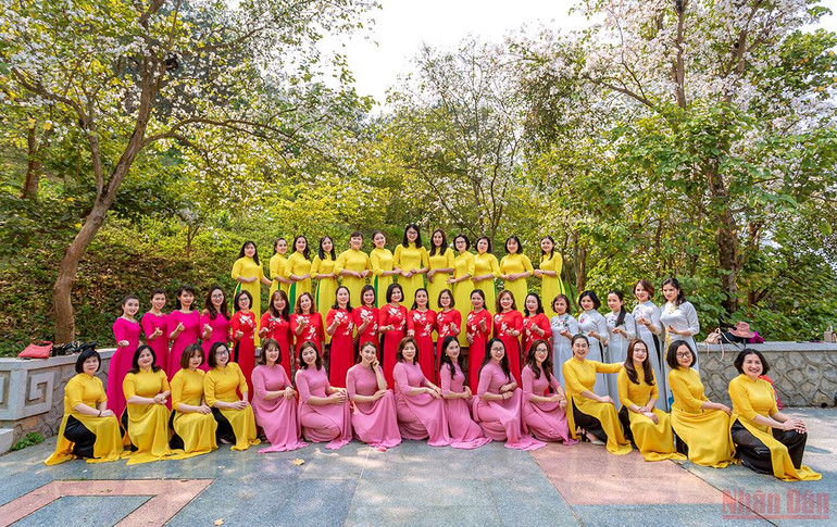 Phụ nữ toàn quốc hưởng ứng “Tuần lễ áo dài” -0