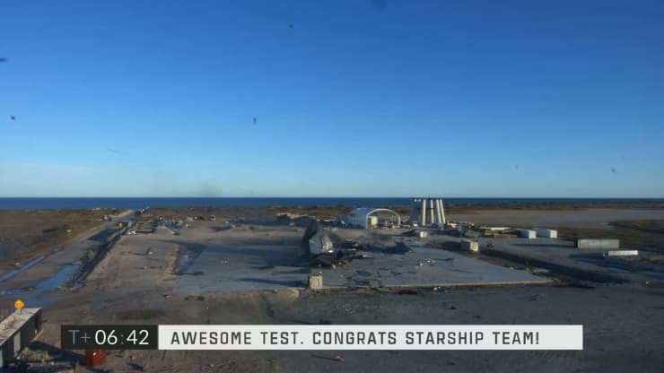 Những gì còn sót lại của Starship SN8 sau chuyến bay thử nghiệm. Ảnh: SpaceX. Nguyên mẫu tên lửa Starship phát nổ sau khi bay cao kỷ lục -0