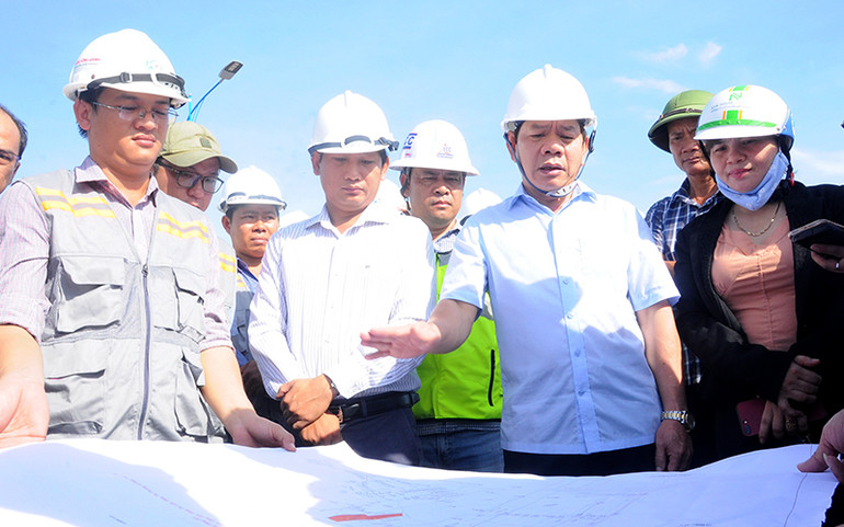 Quảng Ngãi phấn đấu vươn lên thành tỉnh phát triển khá khu vực miền trung -0