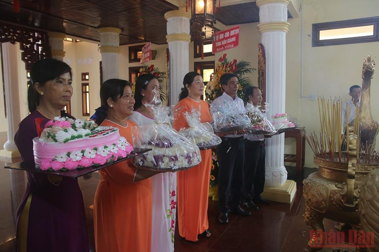 Hậu Giang tổ chức Lễ dâng hoa viếng Bác -0