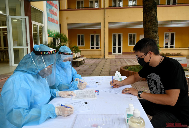 Hà Nội xét nghiệm PCR cho người dân trở về từ Đà Nẵng -2