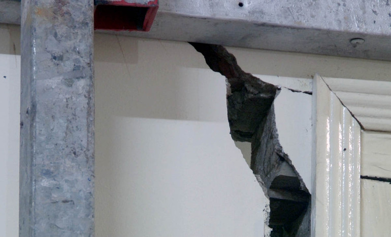 Thấp thỏm cạnh công trình dự án tại trung tâm Đà Lạt -0