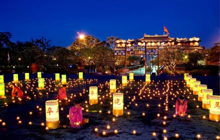Đêm Hoàng thành Huế. (Ảnh: ST) Du lịch Huế có thêm chương trình “Phố đêm Hoàng thành Huế” -0