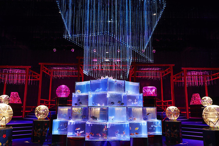 Huyền bí sắc màu Art Aquarium ở thủ đô Tokyo -0