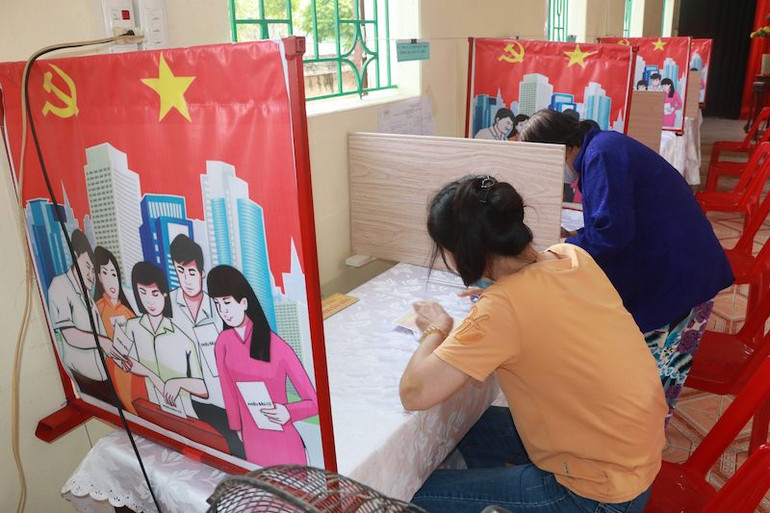 Nam Định bầu thêm 32 đại biểu HĐND cấp xã (tin ghép) -0