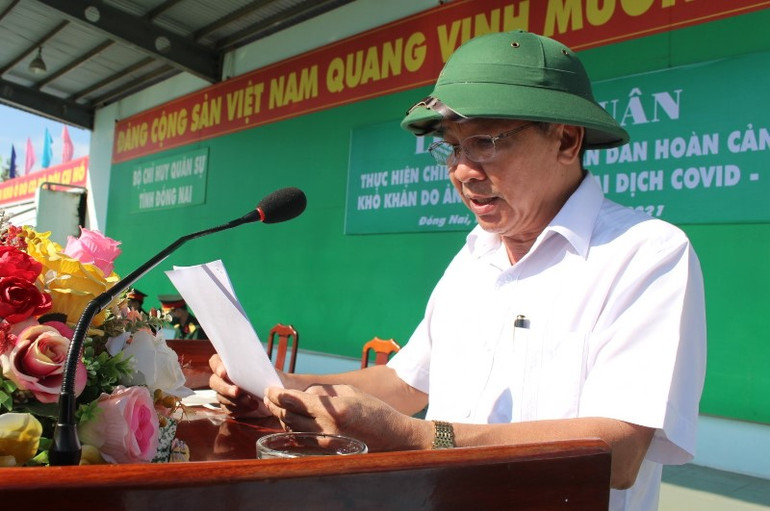 Bộ đội sát cánh giúp dân chống dịch ở Đồng Nai -0