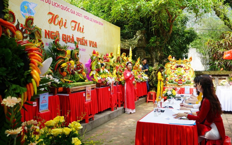 Lễ hội Hoa Lư - tinh hoa hội tụ trên kinh đô đá -0