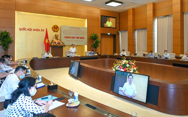 Xây dựng, hoàn thiện hệ thống pháp luật phải dự báo, nắm bắt xu hướng phát triển -0