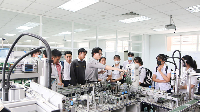 Đại học Quốc tế Miền đông tuyển sinh năm học mới 2021 -0