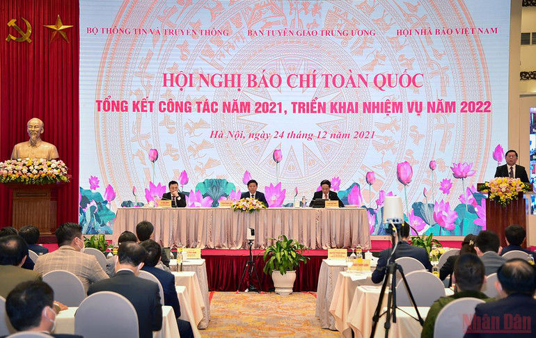 Toàn cảnh Hội nghị báo chí toàn quốc tổng kết năm 2021, triển khai nhiệm vụ năm 2022. (Ảnh: Thành Đạt) Hội nghị báo chí toàn quốc tổng kết năm 2021, triển khai nhiệm vụ năm 2022. -0