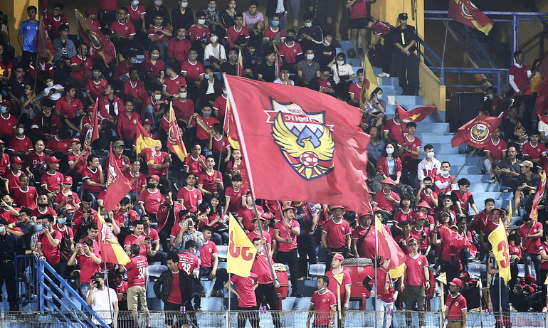 Hồng Lĩnh Hà Tĩnh chia điểm với Hà Nội, Thanh Hóa tiếp tục “ngụp lặn” dưới BXH -0