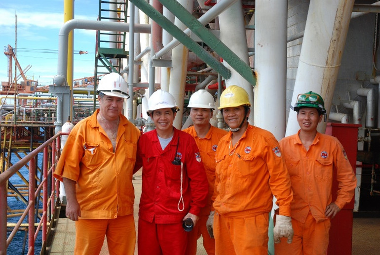 Người lao động Vietsovpetro trên giàn khoan. Vietsovpetro - hành trình 40 năm “tìm lửa” -0