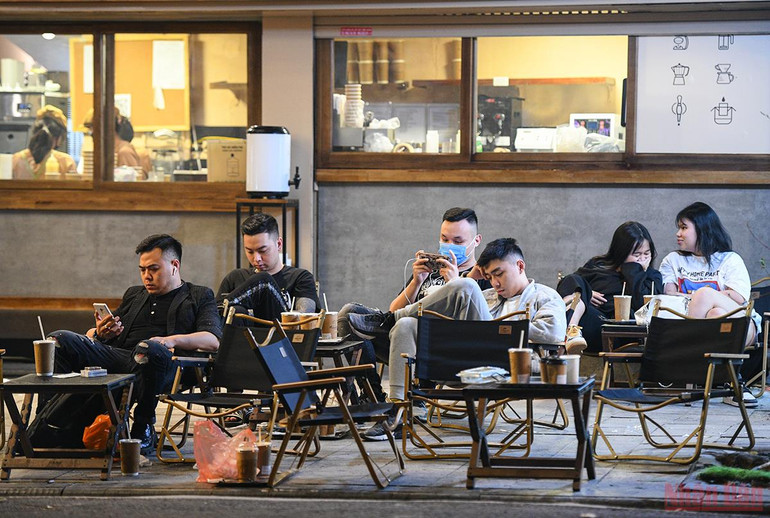 Hà Nội chính thức bỏ quy định quán ăn được mở cửa đến 21 giờ -0