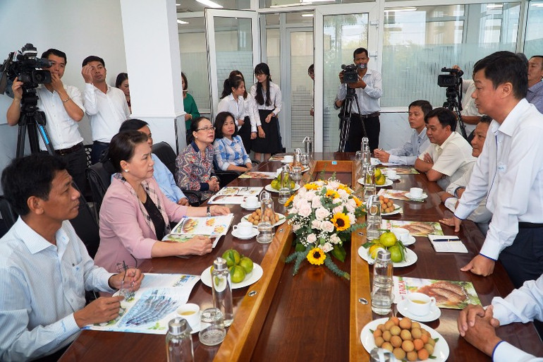 Chủ tịch Quốc hội thăm gia đình chính sách tại Sóc Trăng -0