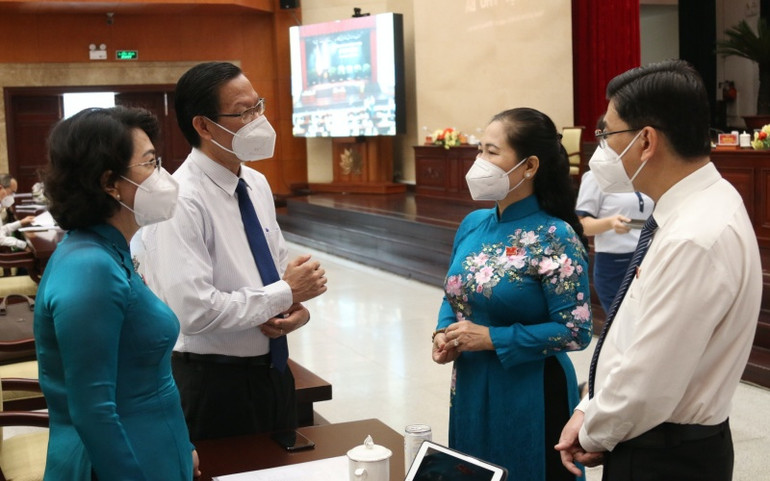 TP Hồ Chí Minh bàn giải pháp phục hồi và phát triển kinh tế -0