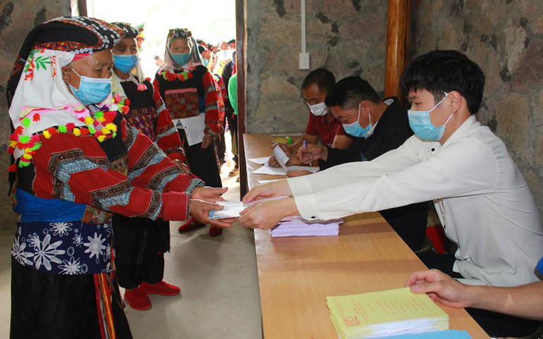 Cử tri cả nước nô nức đi bầu cử, thực hiện quyền công dân thiêng liêng -0