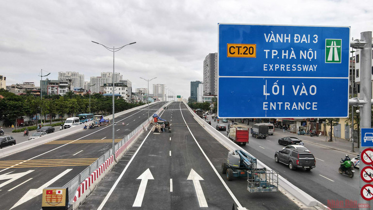 Cận cảnh cầu cạn Mai Dịch - Nam Thăng Long -0