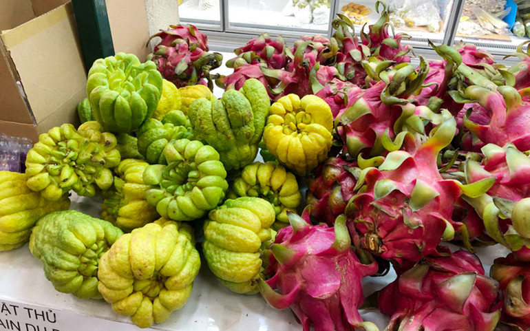 Đi chợ Tết Tân Sửu ở Paris -0