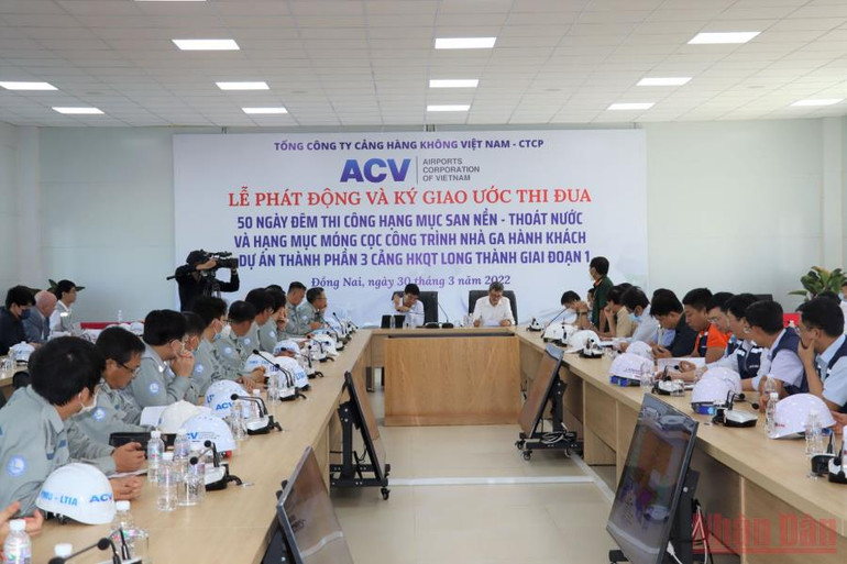 ACV phát động thi đua 50 ngày đêm thi công hạng mục san nền, thoát nước, cọc nhà ga hành khách sân bay Long Thành. Đồng Nai chậm bàn giao mặt bằng sân bay Long Thành -0