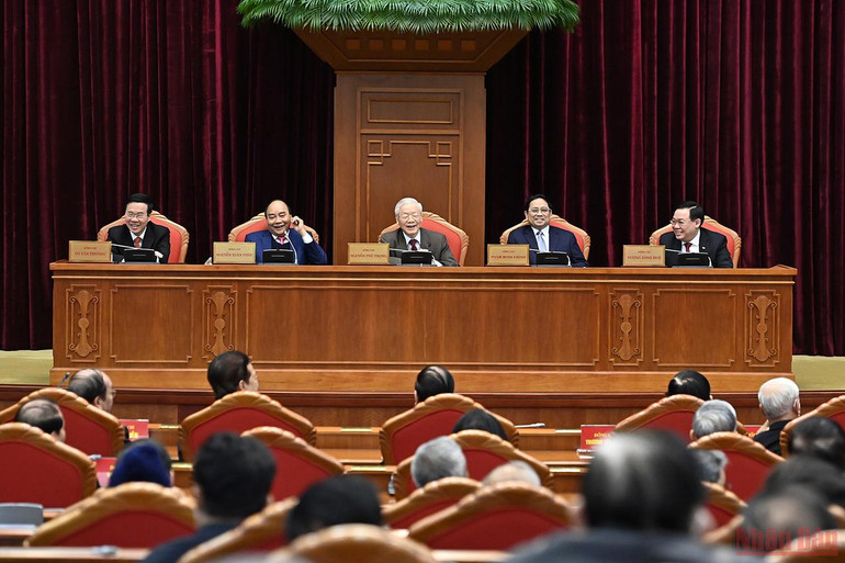 Bộ Chính trị gặp mặt nguyên lãnh đạo cấp cao của Đảng, Nhà nước -0