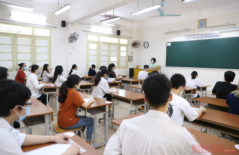 Thí sinh sẵn sàng bước vào ngày thi chính thức -0