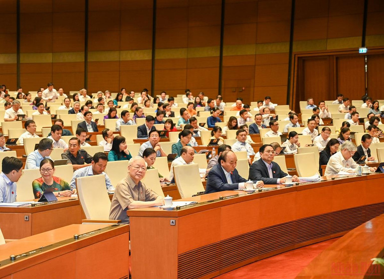 Tổng Bí thư Nguyễn Phú Trọng dự phiên thảo luận của Quốc hội về kết quả thực hiện kế hoạch phát triển kinh tế-xã hội và ngân sách nhà nước năm 2021 -4