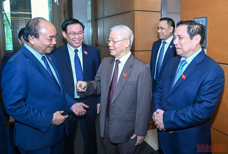 Tổng Bí thư Nguyễn Phú Trọng, Chủ tịch nước Nguyễn Xuân Phúc, Thủ tướng Phạm Minh Chính và Chủ tịch Quốc hội Vương Đình Huệ tại phiên khai mạc. Lễ khai mạc Kỳ họp thứ 3 Quốc hội khoá XV -0