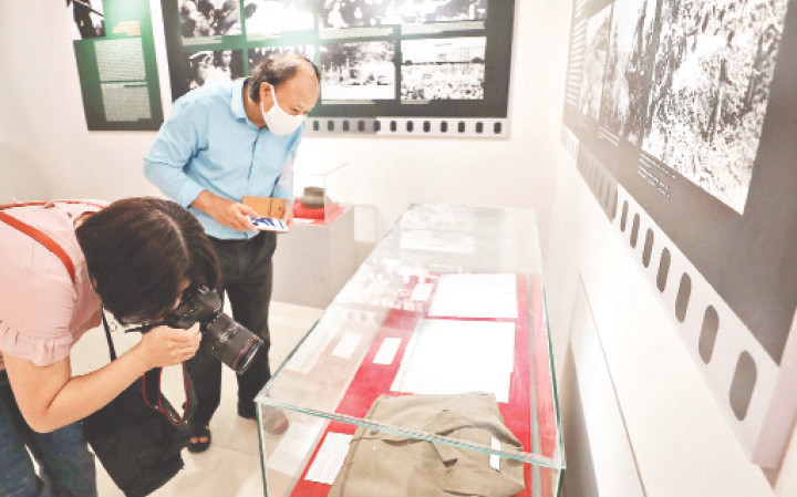 Những kỷ vật đặc biệt gắn liền với mùa thu lịch sử -2