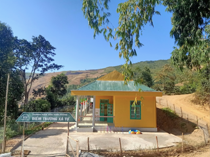 Những người chăm “búp non” ở vùng cao -0