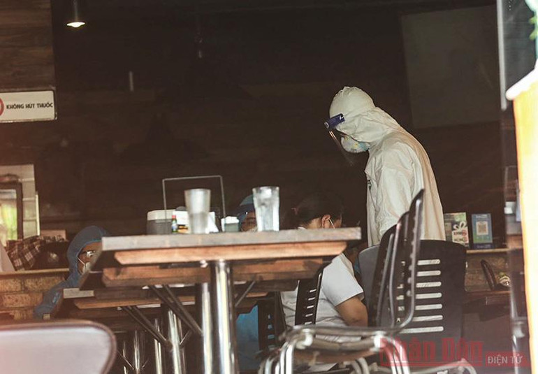 Hà Nội phong tỏa nơi ở và cửa hàng có ca nghi nhiễm Covid-19 -0