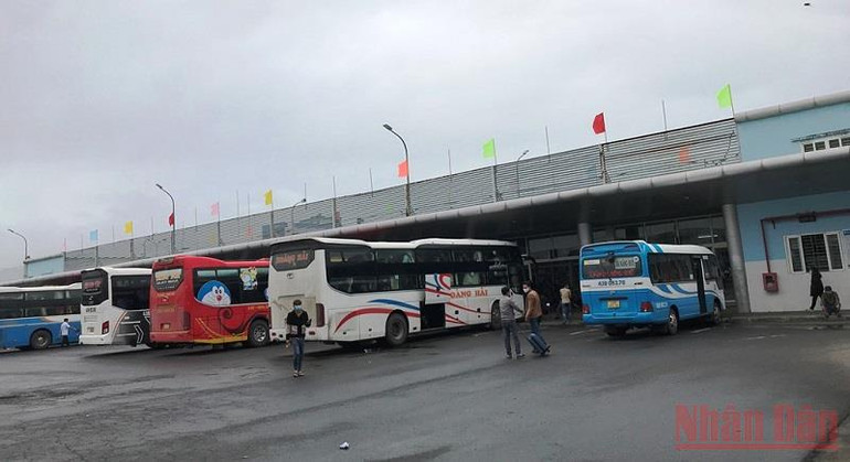 Người dân trở lại Đà Nẵng ngày mùng 5 Tết -0