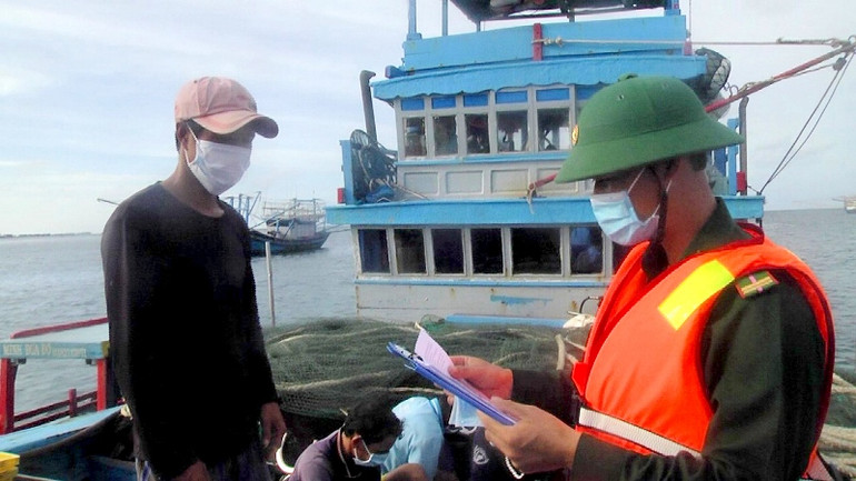 Huyện đảo Phú Quý từ “vùng xanh” chuyển sang “vùng đỏ” -0