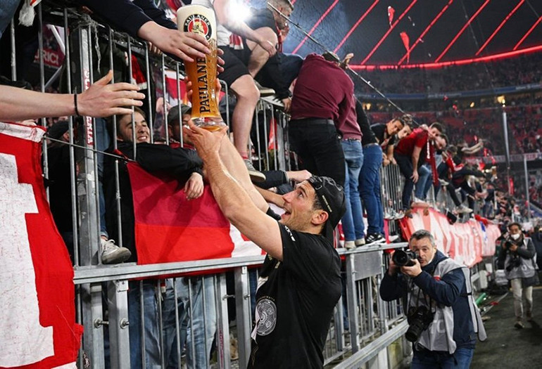 Cận cảnh Bayern Munich làm điều chưa từng có trong lịch sử -0