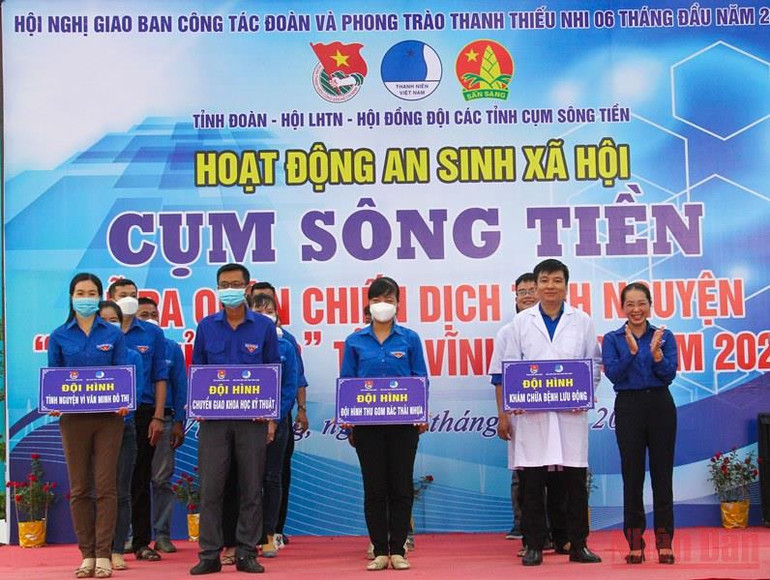 Bí thư Trung ương Đoàn dự lễ ra quân chiến dịch “Kỳ nghỉ hồng” tại Vĩnh Long -0