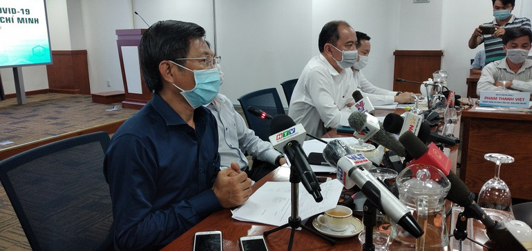 Các nhân viên y tế tiếp xúc hai BN 449, 450 đều âm tính -0